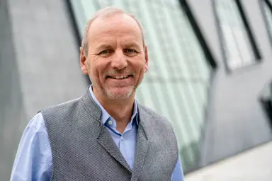 Prof. Dr. Gerald Lembke